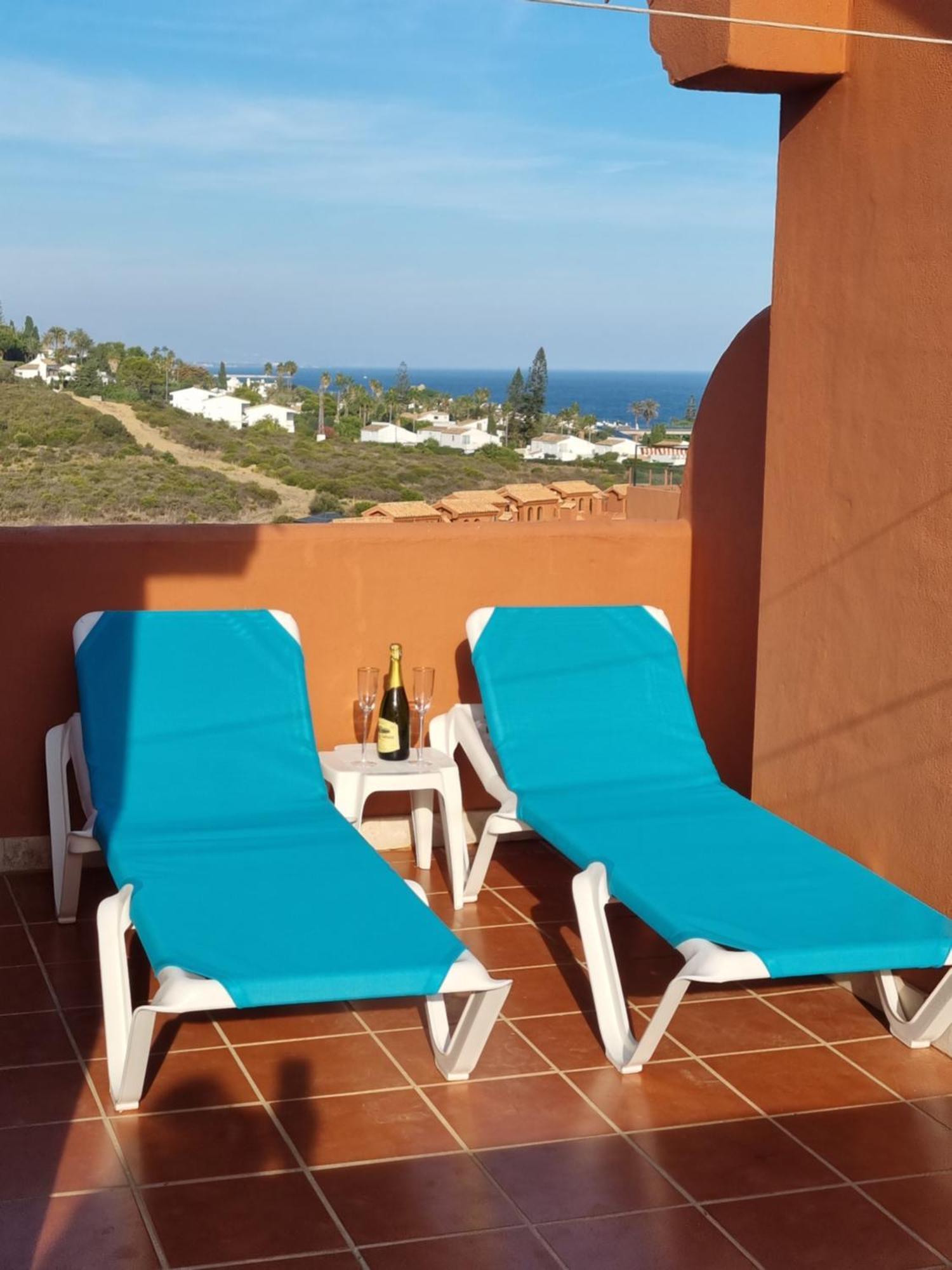 Sea View Penthouse Apartment With Hot Tub - Casa Bella Vista, Buenas Noches , เอสเตโปนา ภายนอก รูปภาพ